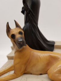 Vittorio Tessaro Dame mit einer Deutschen Dogge.