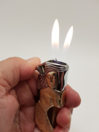 Meerjungfrau-Feuerzeug mit doppelter Flamme