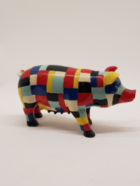 Pig with Mondrian appearance