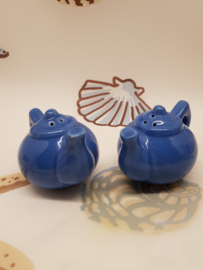 Teekannen als Salz- und Pfefferstreuer