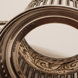 Versilberter Glashalter Ausländische Marke