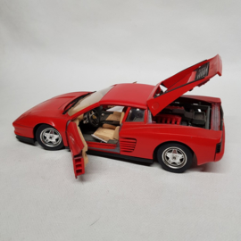 Ferrari Testarossa 1984 1:18