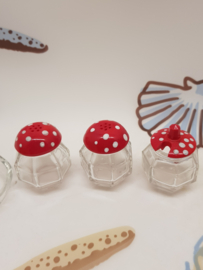 Pilze mögen Pfeffer, Salz und Milch