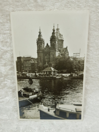 Amsterdam Pr.Hendrikkade met Sint Nicolaaskerk gelopen