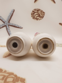 Salz- und Pfeffervasen mit Weinzweig