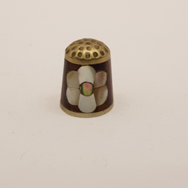 Alpaca Mexico antique thimble with mother of pearl