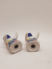 Salt and Pepper Shakers Greeting People from Portugal