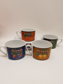Pickwick vintage tea cups and saucers
