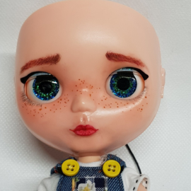 Blythe Pop hat 4 speziell gefärbte Augen beschädigt.