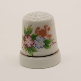 Thimble with flowers