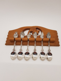 Spoon rack with the historic ship's spoons