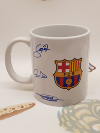 FCB-Fußballbecher mit Unterschriften