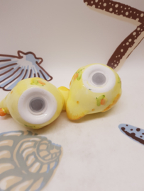 Salz und Pfeffer, 2 gelbe Hühner