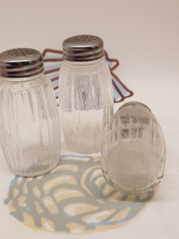 Vintages 3 peper en zoutvaatjes