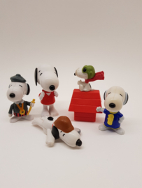 5 Little Snoopys Mac.Donalds