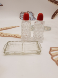 Antikes 3-teiliges Salz- und Pfefferglas-Set