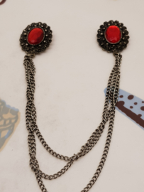 Viktorianische Umhangbrosche mit Kette und rotem Stein Antik