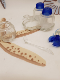 Salz- und Pfefferstreuer in Form eines dreiblättrigen Kleeblatts