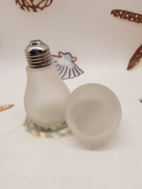 Glühbirnen als Salz- und Pfefferstreuer