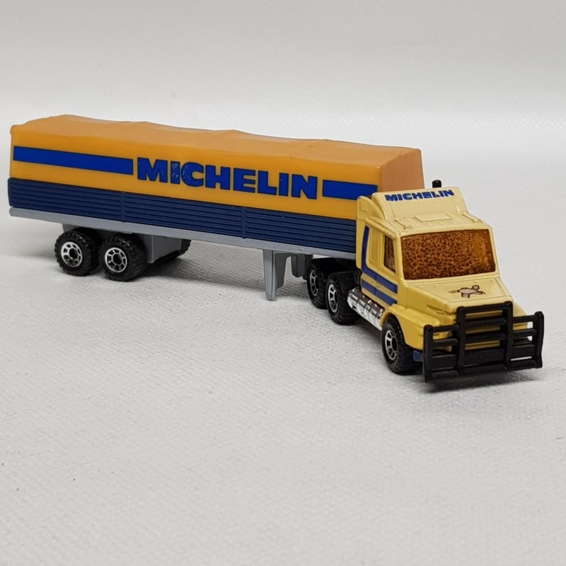 1987 MATCHBOX SUPERFAST #8 MB8 BLUE SCANIA T-142 TRACTOR TRUCK NEW ON CARD
