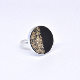 Ring - Black & Gold