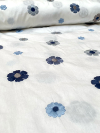 Stenzo Katoen embroidery bloemetjes