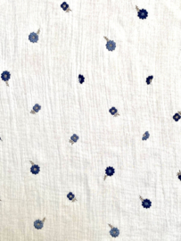 Stenzo Hydrofiel Embroidery le petit fleur