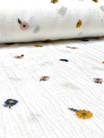 Stenzo Hydrofiel Embroidery le petit fleur
