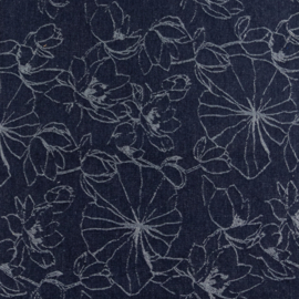 Jeans met geborduurde bloemen BT