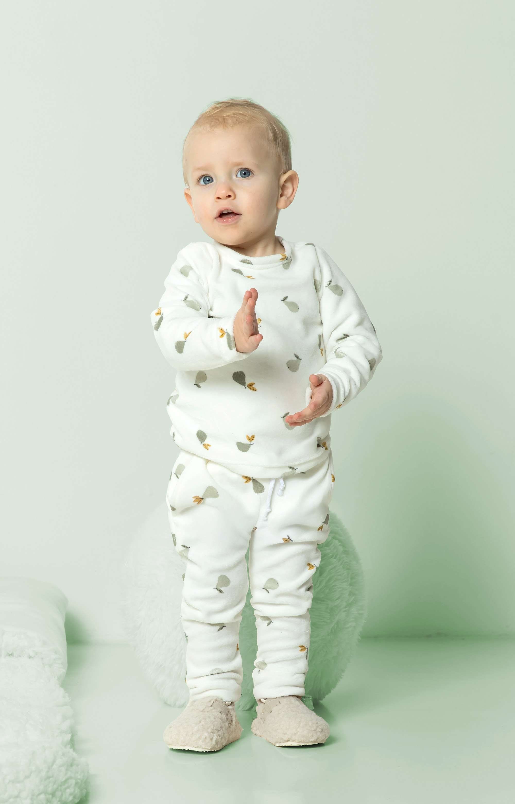 Nicky velours print little pears ecru