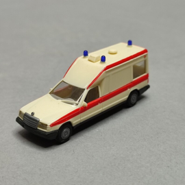 Herpa 0124 Mercedes-Benz Ambulance