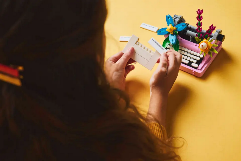 Lego 31169 Typemachine met bloemen