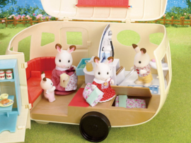 Sylvanian Familes 5045 Caravan