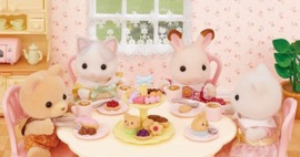 Sylvanian Families 5742 Sweets Party Set