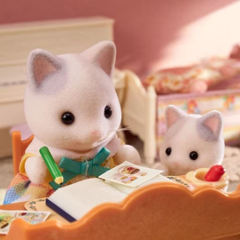 Sylvanian Familes 5738 Familie Latte kat