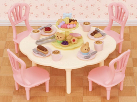 Sylvanian Families 5742 Sweets Party Set