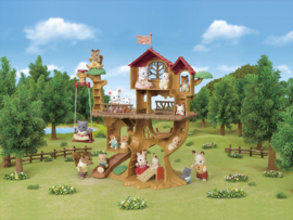 Sylvanian Familes 5668 Adventure Tree House Gift Set -Camping Edition-