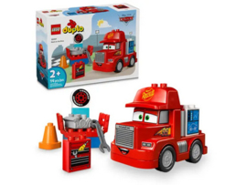 Lego 10417 Mack bij de race