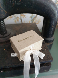 Ring box  sand linen + natural ribbon