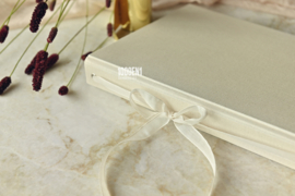 Wedding folder natural linen A4