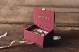 Ring box burgundy linen with vintage ivory ribbon