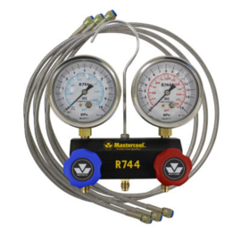 55661 R744 (CO2) 2-WEG ALUMINIUM MANOMETER MET 3-150 cm GEVLOCHTEN SLANGEN