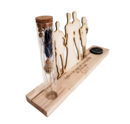 Houten gezinssilhouet  / familiesilhouet gepersonaliseerd in standaard