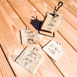 Houten onderzetters gepersonaliseerd