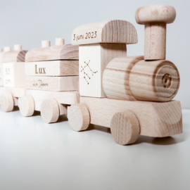 Houten blokkentrein gepersonaliseerd