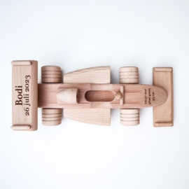 Gepersonaliseerde houten Formule 1-auto – Uniek cadeau voor kinderen