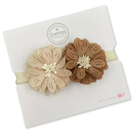 Babyhaarbandje met bloemen beige