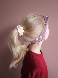 Knoophaarband mauve met bloemen