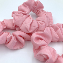 Kleine kinderscrunchie roze