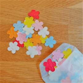 3 gram bloemetjesconfetti  2,5 cm | pastel mix | met sticker